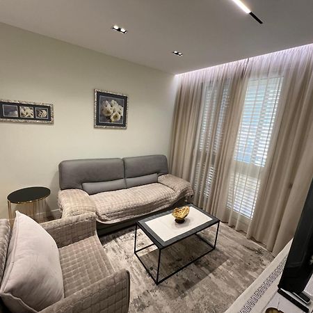 Center View Luxury Apartment Tirana Exterior photo