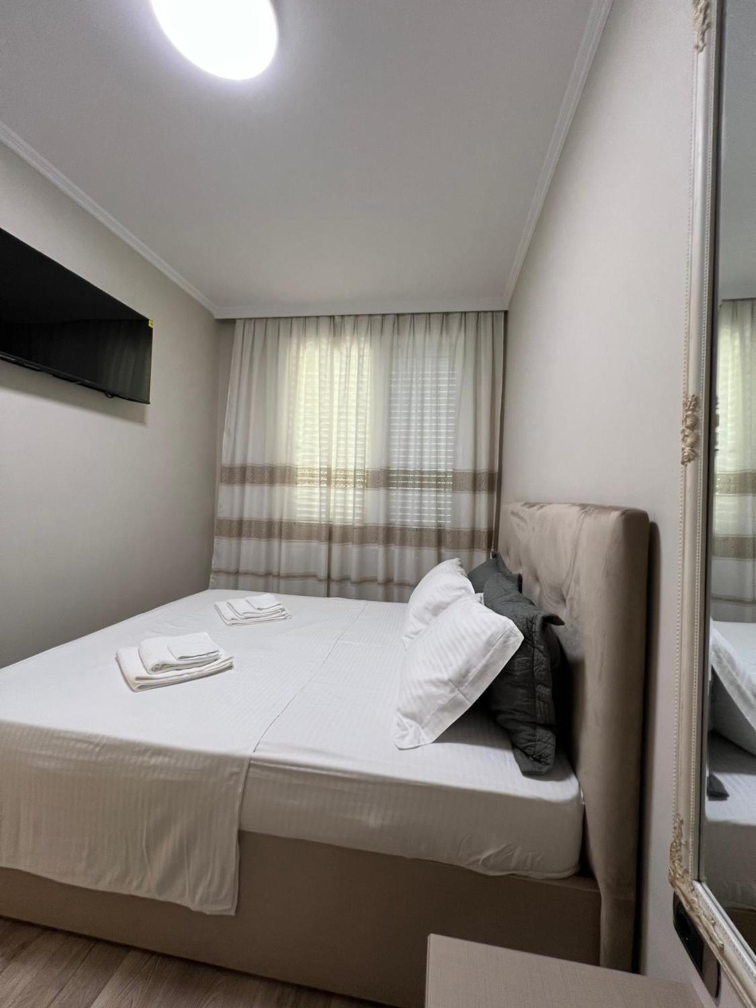 Center View Luxury Apartment Tirana Exterior photo