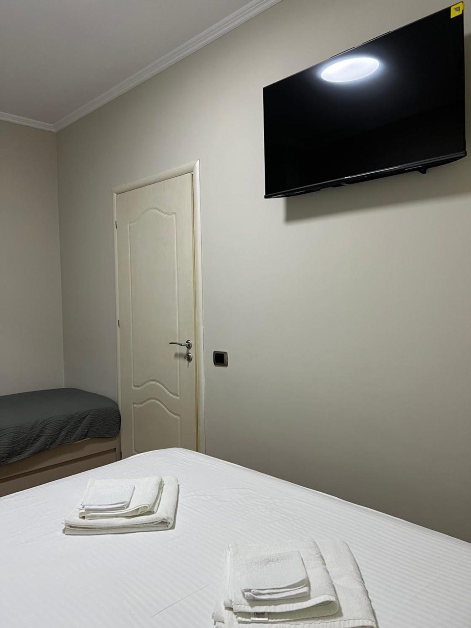 Center View Luxury Apartment Tirana Exterior photo